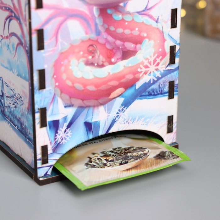 Новогодний чайный домик Новогодний чайный домик "Змея. Подарков" 20х10,5х10 см