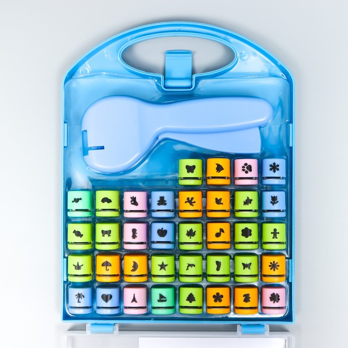 Набор фигурных дыроколов в сундуке (набор 36 шт) с держателем 20х26х4 см МИКС Набор фигурных дыроколов в сундуке (набор 36 шт) с держателем 20х26х4 см МИКС