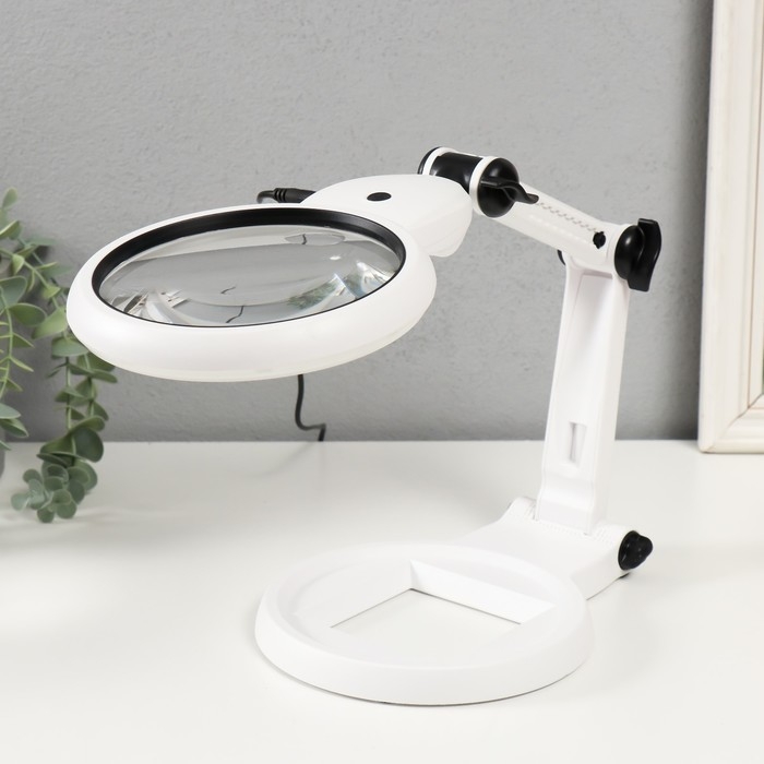 Лампа-лупа х4 х8 для творчества LEDx24 от 3AAA USB линзы d=2,95 и 12 см 5,5х19,7х40,5 см Лампа-лупа х4 х8 для творчества LEDx24 от 3AAA USB линзы d=2,95 и 12 см 5,5х19,7х40,5 см