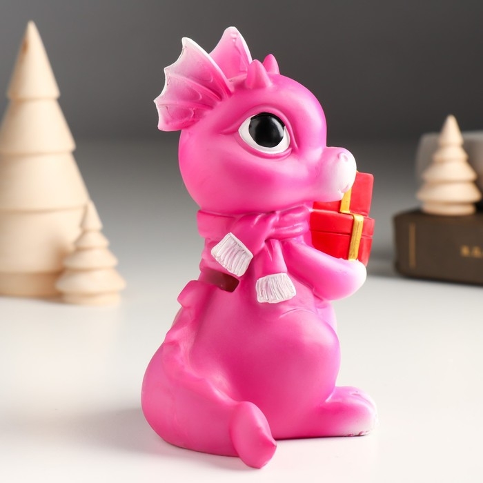 Копилка полистоун Копилка полистоун "Дракоша в шарфике с подарками" МИКС 9,5х9х13,5 см