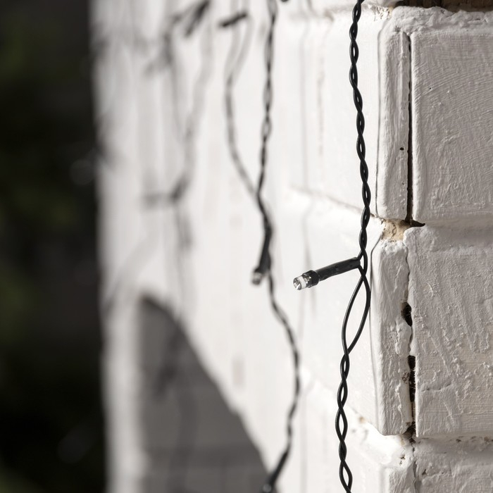 Гирлянда «Бахрома» 3 × 0.5 м, IP20, тёмная нить, 80 LED, свечение мульти, 8 режимов, 220 В