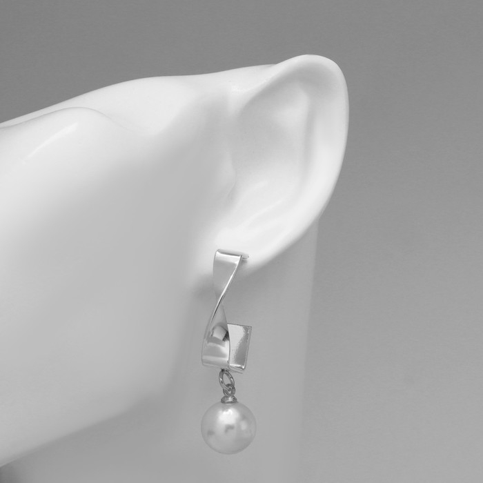 Серьги с жемчугом «Абстракция» завиток, цвет серебро Серьги с жемчугом «Абстракция» завиток, цвет серебро