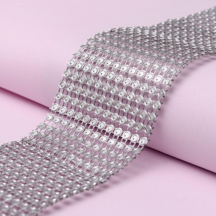 Лента с имитацией страз, 6 см, 9 ± 1 м, цвет серебряный Лента с имитацией страз, 6 см, 9 ± 1 м, цвет серебряный