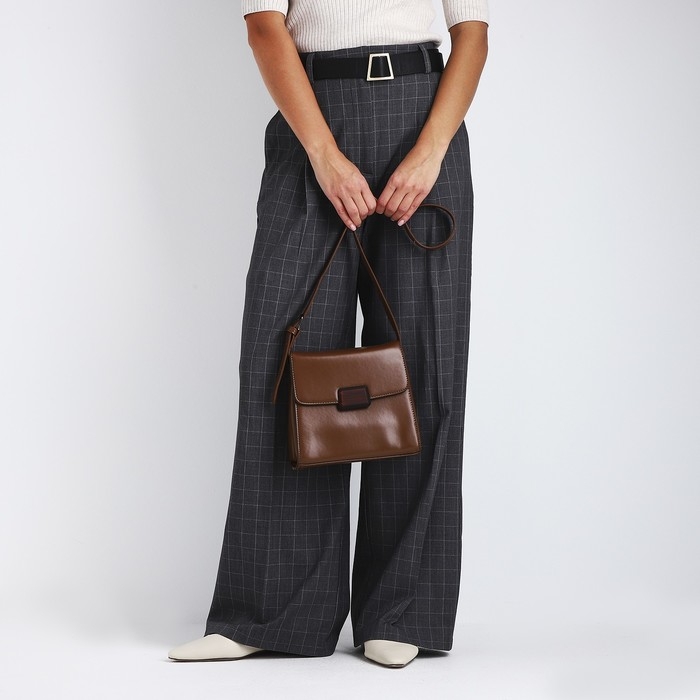 Сумка-мессенджер на магните, цвет коричневый Сумка-мессенджер на магните, цвет коричневый