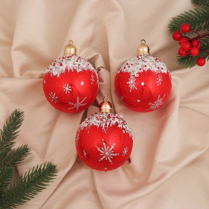 Набор шаров пластик d-8 см, 3 шт Набор шаров пластик d-8 см, 3 шт "Шейн" красный