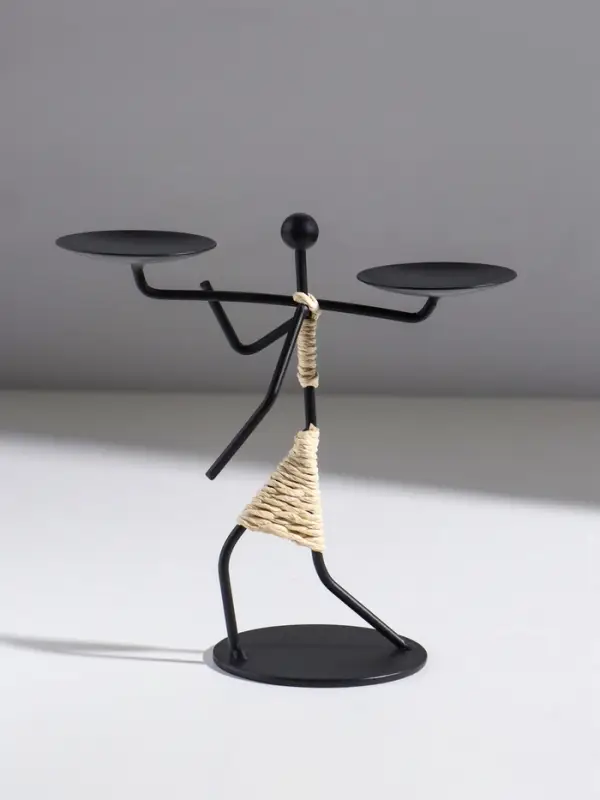 Подсвечник металл на 2 свечи  Подсвечник металл на 2 свечи "Абориген с коромыслом" d=6 см 17х8х17 см