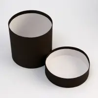 Коробка подарочная круглая, шляпная, чёрная, 13&times;13 см