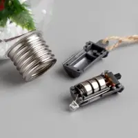 Ёлочный шар &laquo;Ветка ели&raquo;, 1 LED, от батареек, свечение тёплое белое