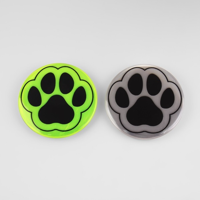 Светоотражающий значок «Лапка», d = 5,8 см, цвет МИКС Светоотражающий значок «Лапка», d = 5,8 см, цвет МИКС