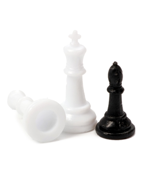 Шахматы 22 х 22 см, король h-2.1 см, d-0.9 см, фигуры пластик Шахматы 22 х 22 см, король h-2.1 см, d-0.9 см, фигуры пластик