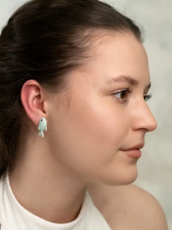 Серьги из полимерной глины &laquo;Акула&raquo;, голубые