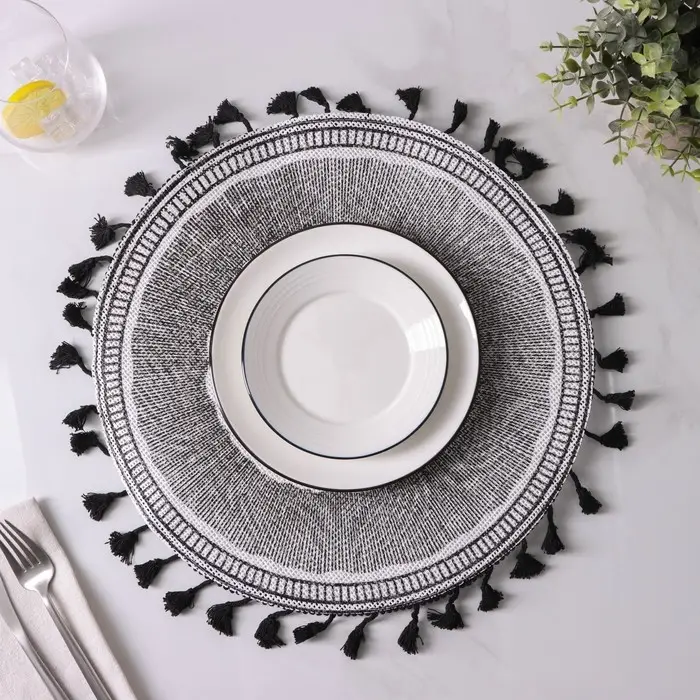 Салфетка сервировочная на стол Доляна «Солнце пустыни», d=38 см, цвет чёрный