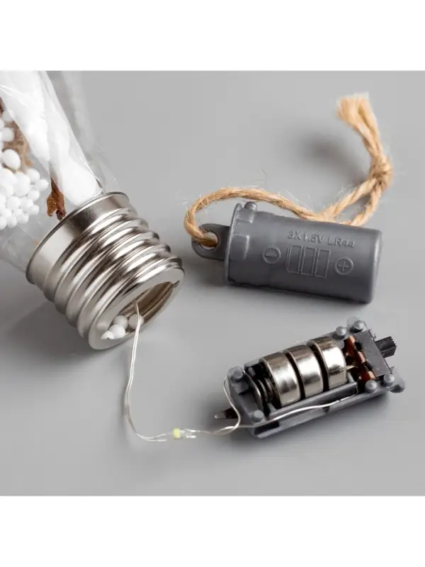 Ёлочный шар &laquo;Ветка ели&raquo;, 5 LED, от батареек, свечение белое