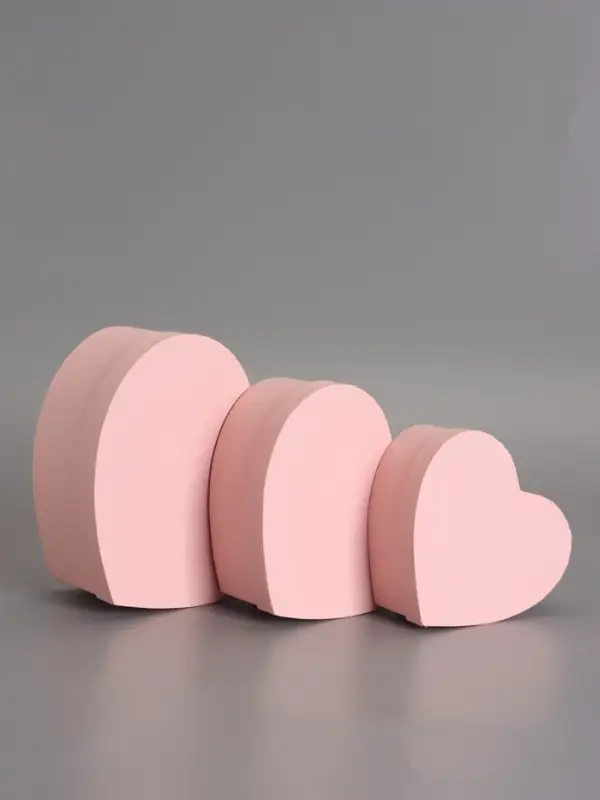 Набор коробок 3 в 1 сердца 22 х 20 х 9;  18.5 х 17 х 7.5; 16 х 14 х 6 см