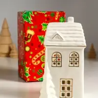 Сувенир керамика свет "Домик с ёлочкой" белый с золотом 7,5х6,5х14 см