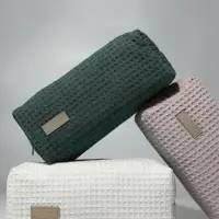 Косметичка женская на молнии TEXTURA, объёмная, большая, мягкая, зелёная