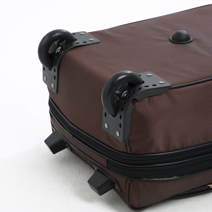 Чемодан малый 52 л (S), «Фабрика КАРТЕКС», отдел на молнии, с расширением, наружный карман, 2 колеса, цвет коричневый Чемодан малый 52 л (S), «Фабрика КАРТЕКС», отдел на молнии, с расширением, наружный карман, 2 колеса, цвет коричневый