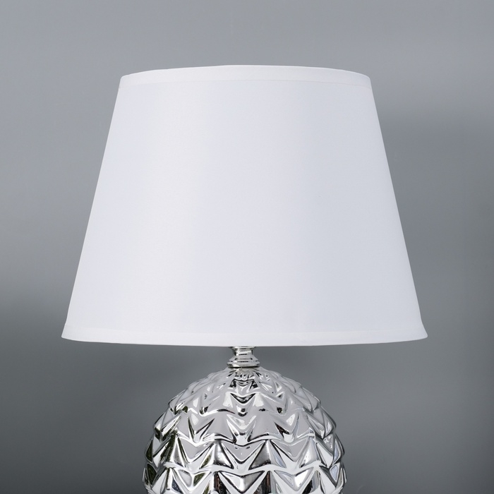 Настольная лампа с абажуром RISALUX «Шади», Е14, 40 Вт, хром, 23×23×32 см Настольная лампа с абажуром RISALUX «Шади», Е14, 40 Вт, хром, 23×23×32 см