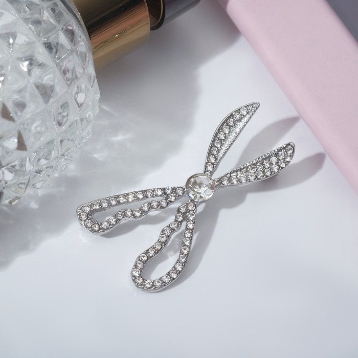 Брошь «Ножницы» драгоценные, цвет белый в серебре Брошь «Ножницы» драгоценные, цвет белый в серебре