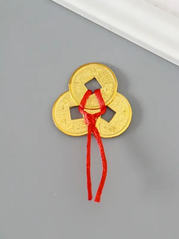 Подвеска 3 монеты денежные, d=2.5 см, под золото