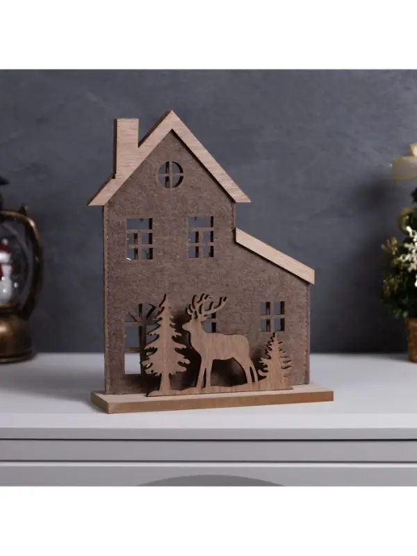 Фигура деревянная &laquo;Изба с оленями&raquo;, 20&times;6&times;25 см, 5 LED, от батареек CR2032&times;1, свечение тёплое белое