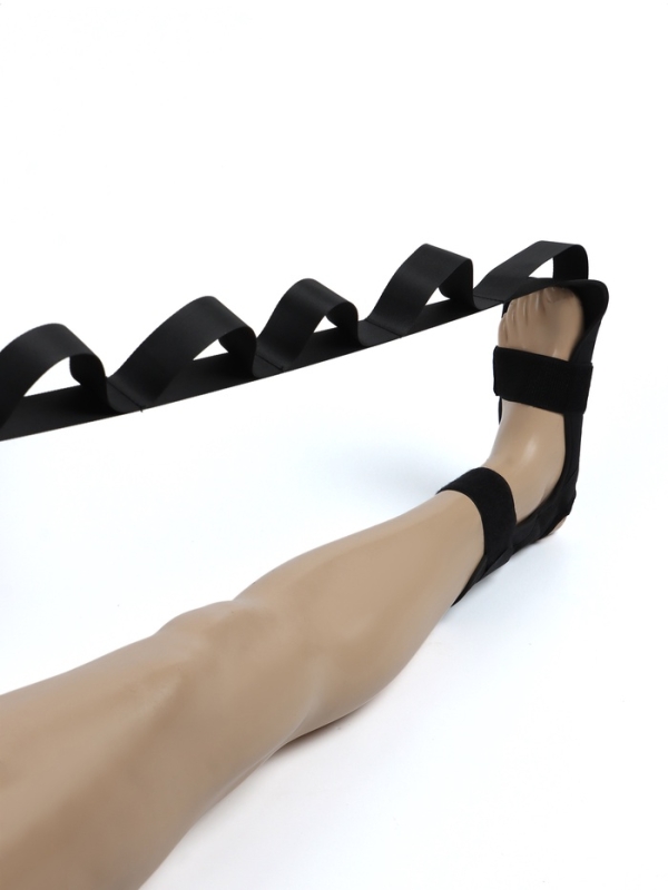 Эспандер-лента с захватами для мышц ног, цвет черный Эспандер-лента с захватами для мышц ног, цвет черный