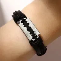Браслет кожаный &laquo;Лезвие&raquo;, чёрный с чернёным серебром, d=7 см