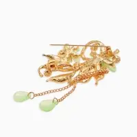 Брошь с жемчугом "Цветы", цвет светло-зеленый в золоте Брошь с жемчугом "Цветы", цвет светло-зеленый в золоте