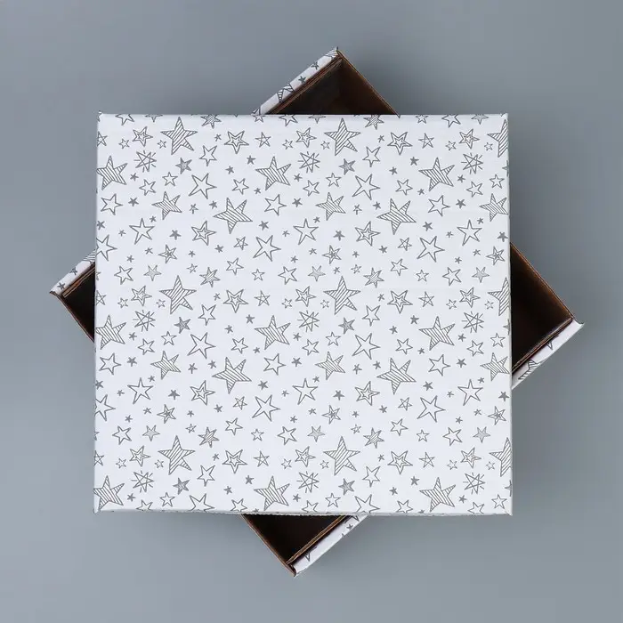 Коробка подарочная складная белая, упаковка, «Звёзды», 30 х 28.5 х 15 см Коробка подарочная складная белая, упаковка, «Звёзды», 30 х 28.5 х 15 см