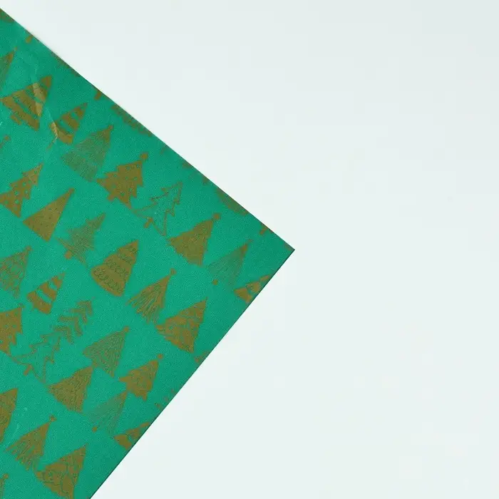 Упаковочная бумага на Новый год тишью &laquo;Ёлочки&raquo;, 50&times;70 см