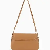 Сумка женская мессенджер TEXTURA на клапане, 23&times;6&times;13 см, тёмно-бежевая