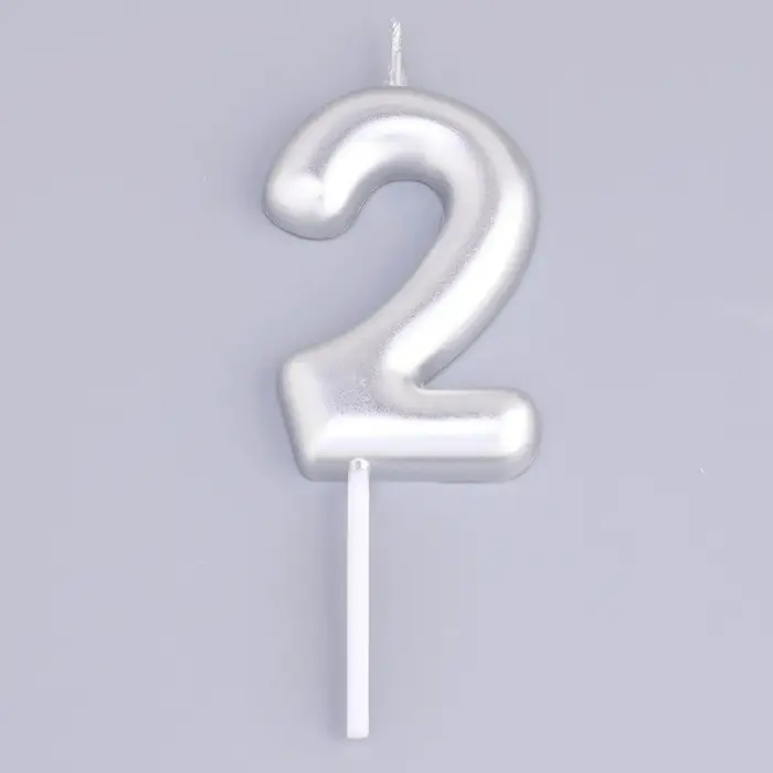 Свеча в торт «Европейская», цифра 2, 6 см, серебро Свеча в торт «Европейская», цифра 2, 6 см, серебро
