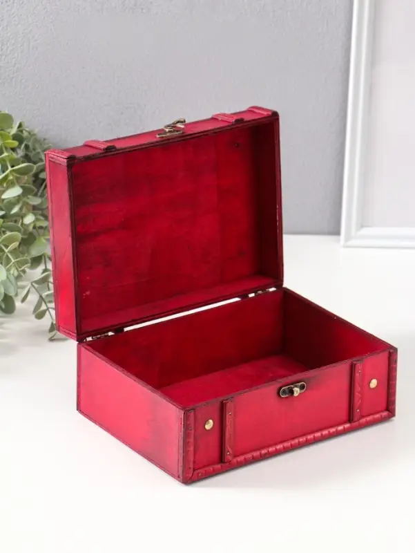 Шкатулка для украшений &laquo;Сундучок. Средневековье&raquo;, дерево, с клёпками, 9.5&times;22&times;15.5 см