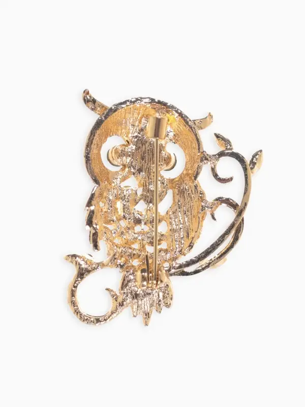 Брошь &laquo;Филин пушистый на ветке&raquo;, белая в золоте