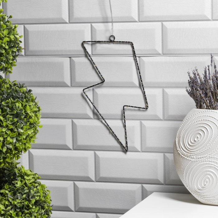 Светодиодная фигура «Молния» 16 × 29 см, металл, батарейки ААх2 (не в комплекте), свечение тёплое белое Светодиодная фигура «Молния» 16 × 29 см, металл, батарейки ААх2 (не в комплекте), свечение тёплое белое