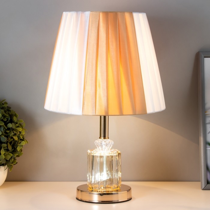 Настольная лампа Ландри 1x60Вт E27 золотой 24,5х24,5х39 см RISALUX Настольная лампа Ландри 1x60Вт E27 золотой 24,5х24,5х39 см RISALUX