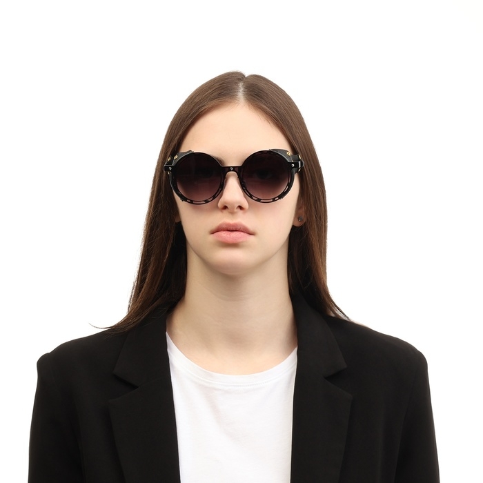 Очки солнцезащитные, uv 400, кожаные шторки, дужка 14.7 см, ширина 14.4 см, линза 7 х 5.5 см Очки солнцезащитные, uv 400, кожаные шторки, дужка 14.7 см, ширина 14.4 см, линза 7 х 5.5 см