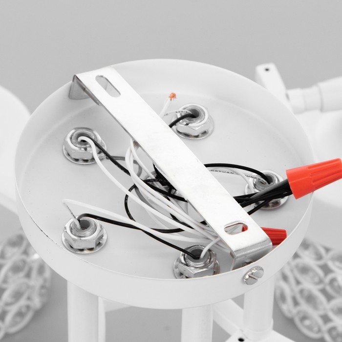 Люстра ГАЛЛОП Люстра ГАЛЛОП "Лика" 5х60Вт Е27 белый