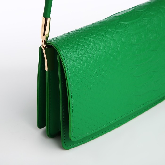 Сумка женская багет на клапане, цвет зелёный Сумка женская багет на клапане, цвет зелёный