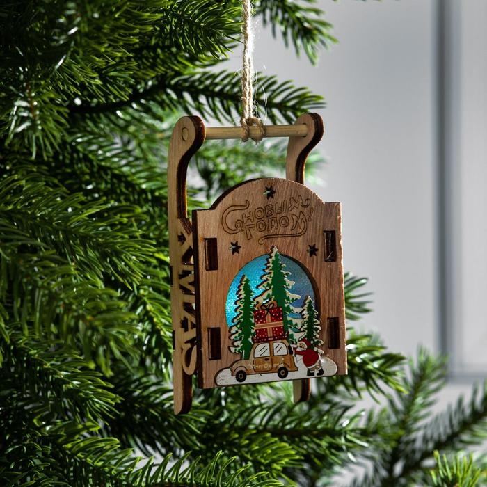 Ёлочная игрушка «Сани с Дедом Морозом и машиной», от батареек, свечение RGB Ёлочная игрушка «Сани с Дедом Морозом и машиной», от батареек, свечение RGB