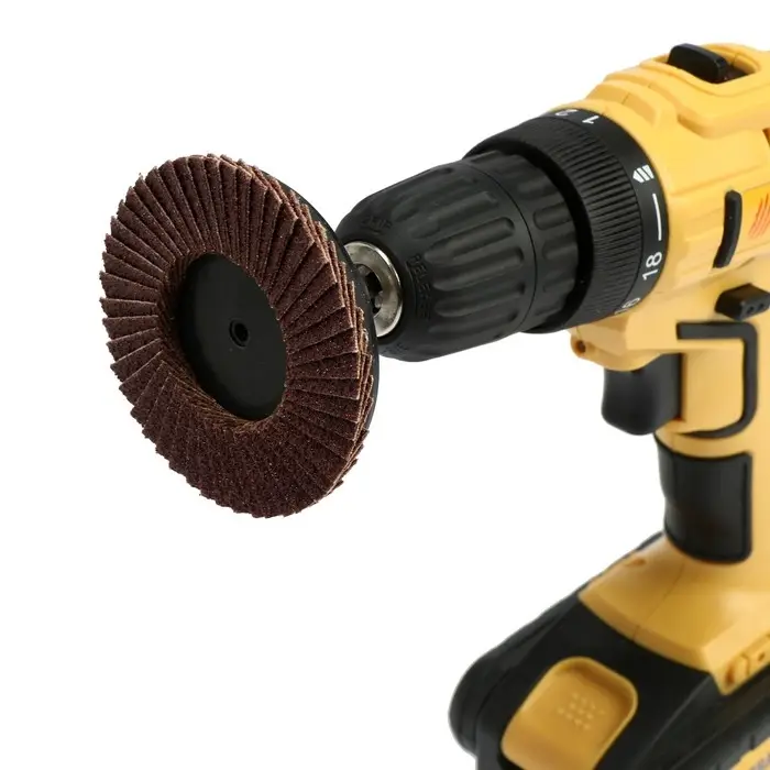 Круг лепестковый торцевой ТУНДРА, для дрели, М8, 75 мм, P60, 3 шт.