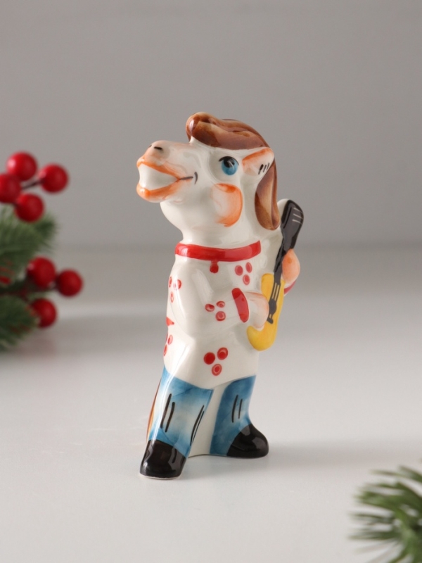 Статуэтка фарфоровая Статуэтка фарфоровая "Конь Цыган с гитарой", 11 см