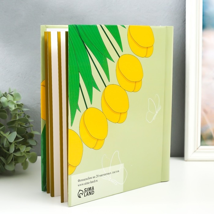 Фотоальбом магнитный 20 листов  Фотоальбом магнитный 20 листов "Тюльпаны. Моменты счастья" 29х24х2 см