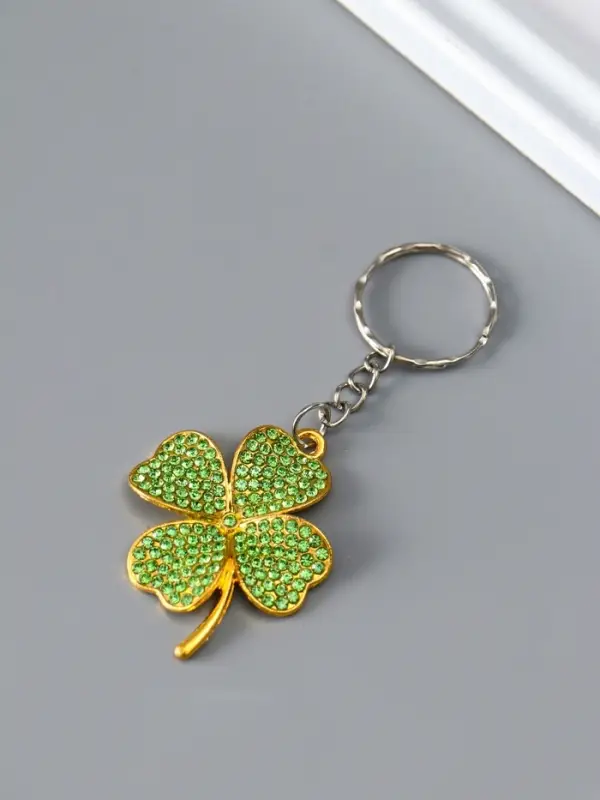 Брелок металл со стразами "Клевер" золото 3,8х3,8х0,3 см