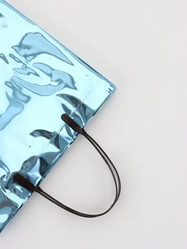 Пакет подарочный ПВХ, голография, голубой, пластиковая ручка, 26×22.5×10 см Пакет подарочный ПВХ, голография, голубой, пластиковая ручка, 26×22.5×10 см