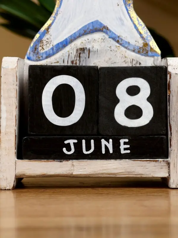 Календарь настольный «Морская звезда», 10.5×5.5×18 см, дерево, золотисто-синий Календарь настольный «Морская звезда», 10.5×5.5×18 см, дерево, золотисто-синий