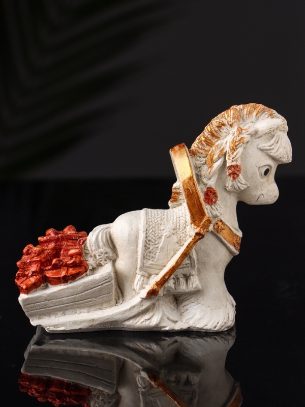 Фигура "Лошадка с телегой подарков" 12х9х5 см, бежевый