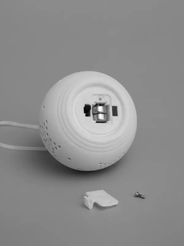 Ёлочный шар &laquo;Звёздочки&raquo;, 6.9&times;6.9&times;5.9 см, 1 LED, керамика, от батареек LR44&times;2, свечение тёплое белое