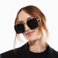 Очки солнцезащитные uv 400, дужка 13.5 см, ширина 12.8 см, линза 5.5×6 см