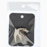 Брошь "Ласточки", цвет белый в золоте